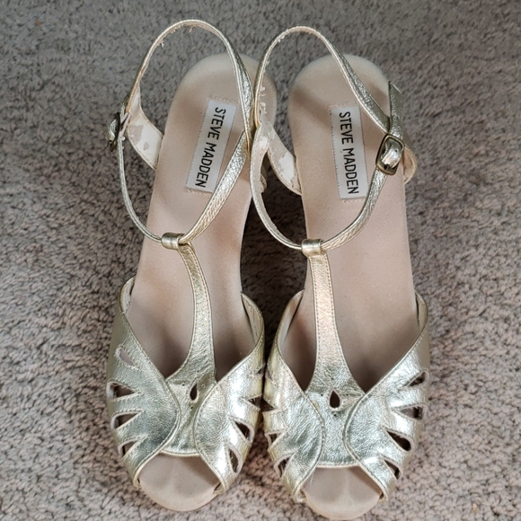 Steve Madden T strap wedge sandals size 8.5 - Picture 2 of 7